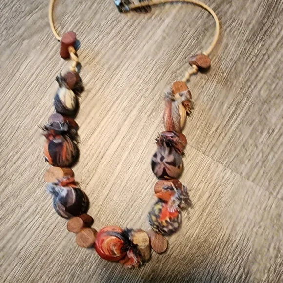 Cute necklace - Picture 2 of 5